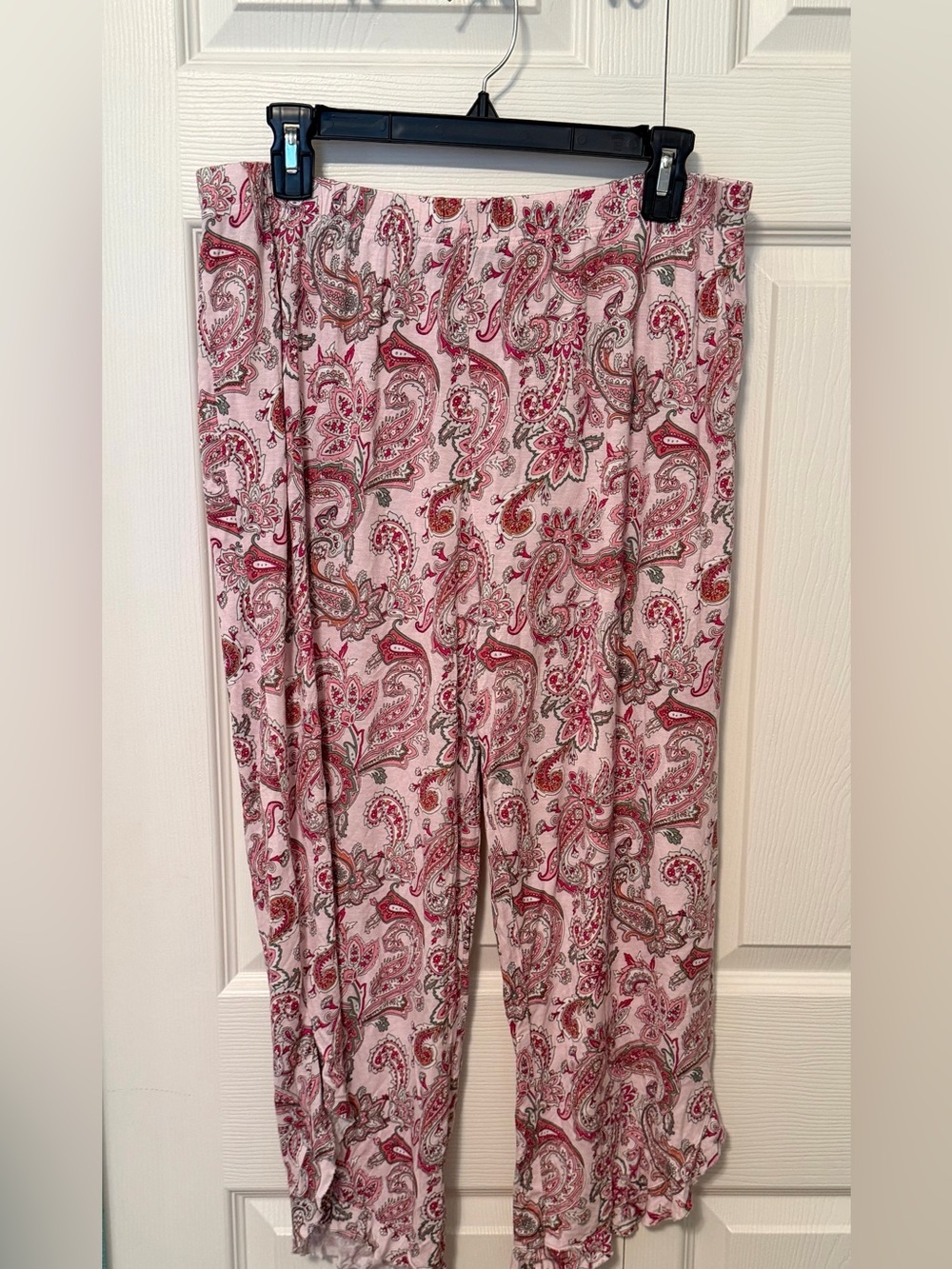 Ellen Tracy Soft Pajama Lounge Sleep Capri Pants ~Pink Multi Paisley ~ LG ~ EUC